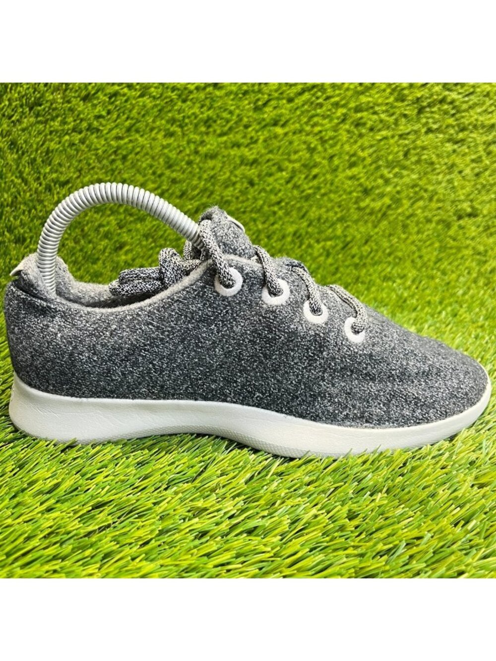 Allbirds Wool Runners Womens Size 9 Gray White Running Walking Shoes Sneakers
